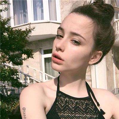 机器人造机器人!新华社走进海康...